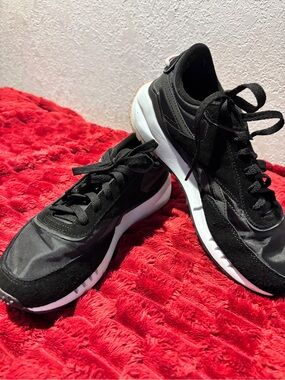 Reebok Black and White Women's Athletic Sneakers